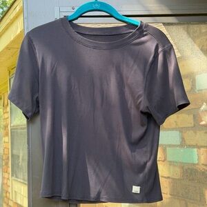 Vuori fitted ribbed T-Shirt size XL black GUC cropped short sleeve athleisure